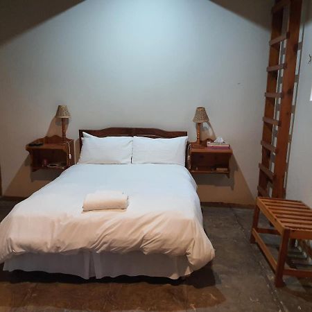 Lord Fraser Guest House Wepener Екстериор снимка