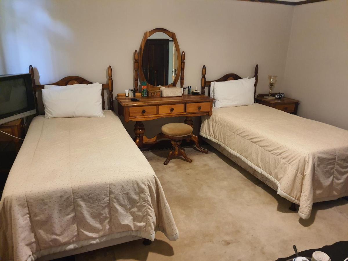Lord Fraser Guest House Wepener Екстериор снимка
