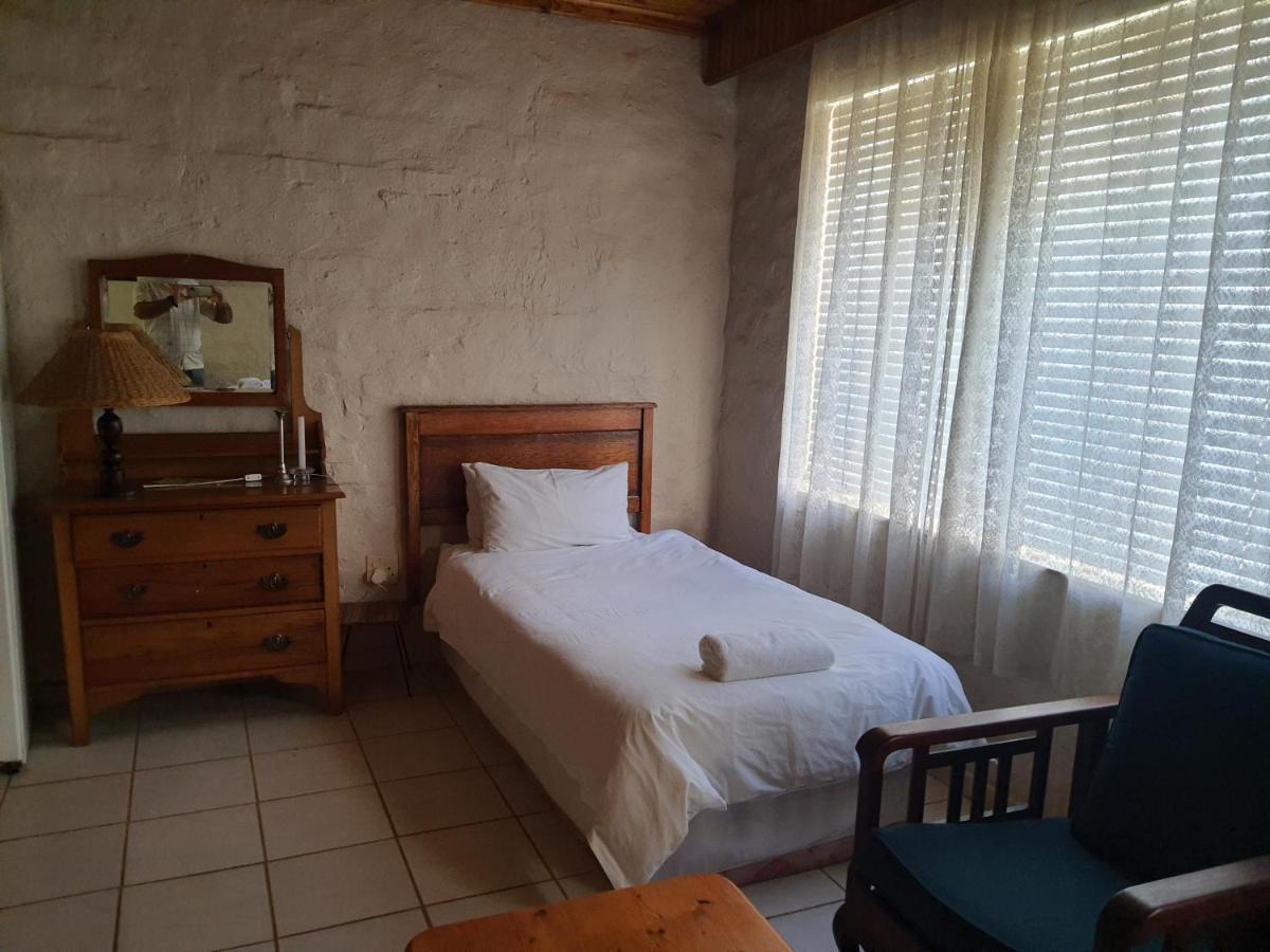 Lord Fraser Guest House Wepener Екстериор снимка
