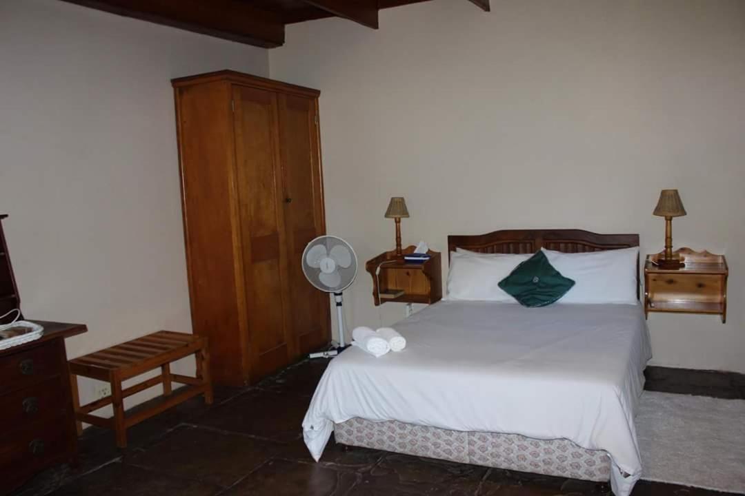 Lord Fraser Guest House Wepener Екстериор снимка